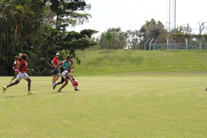 GIRLS FOOTBALL KOR V ST JOHNS 011