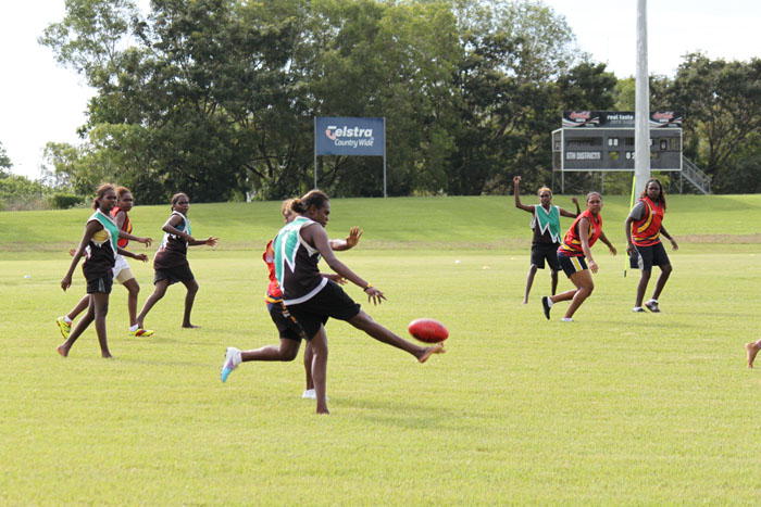GIRLS FOOTBALL KOR V ST JOHNS 038