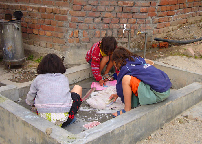 phillipa Hunt_India_2008_111