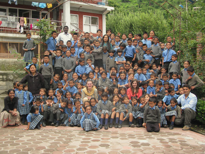 phillipa Hunt_India_2008_125_whole school