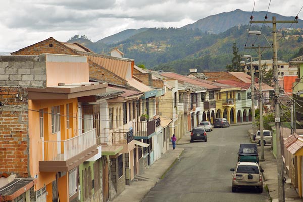 0901-cuenca-town