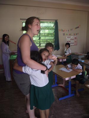LAUREN_and_kiddies01