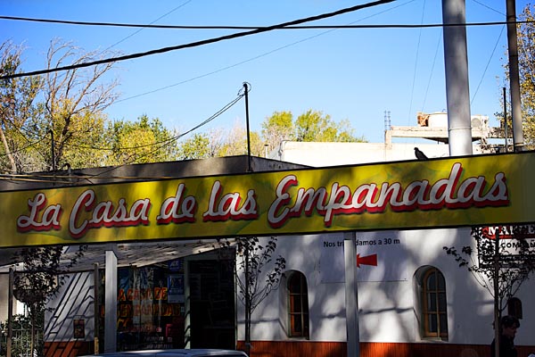 argentina-034-neuquen-empanada-casa