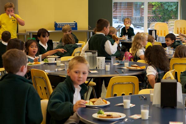 canada-qms-065-lunch